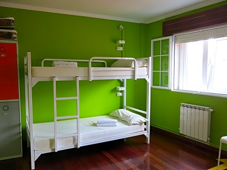 Bed in 4-Bed Mixed Dormitory Room