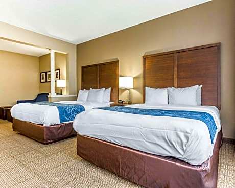 Suite with Two Queen Beds - Accessible/Non-Smoking