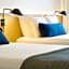 The Chicago Hotel Collection Ambassador Gold Coast