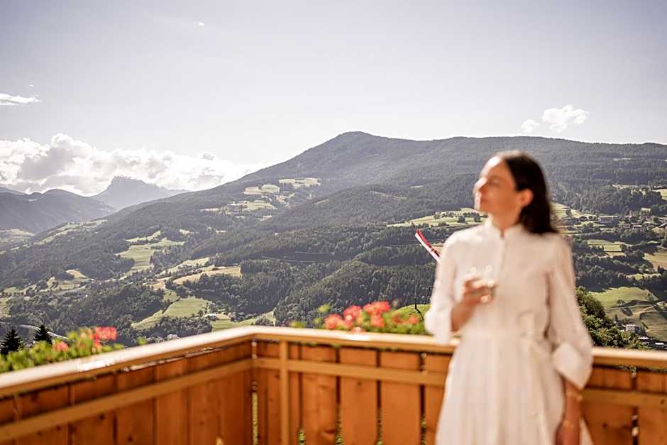 EGGER Apartments & Suites