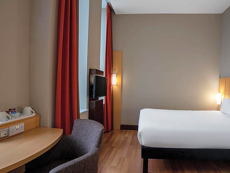 ibis Belfast Queens Quarter