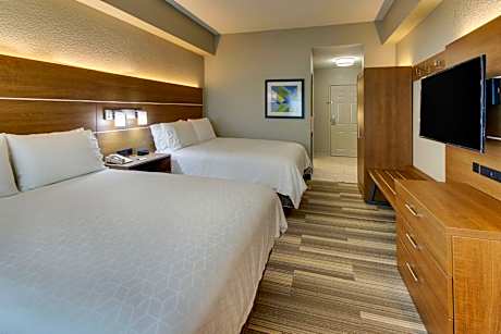 Standard Queen Room with Two Queen Beds - Communications Accessible