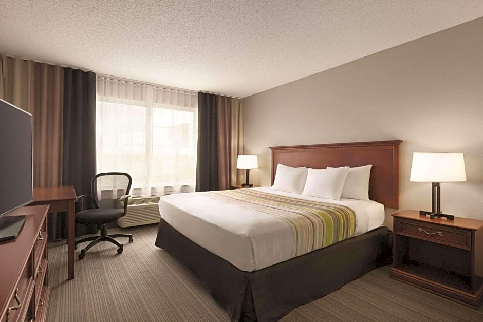 Country Inn & Suites by Radisson, Willmar, MN