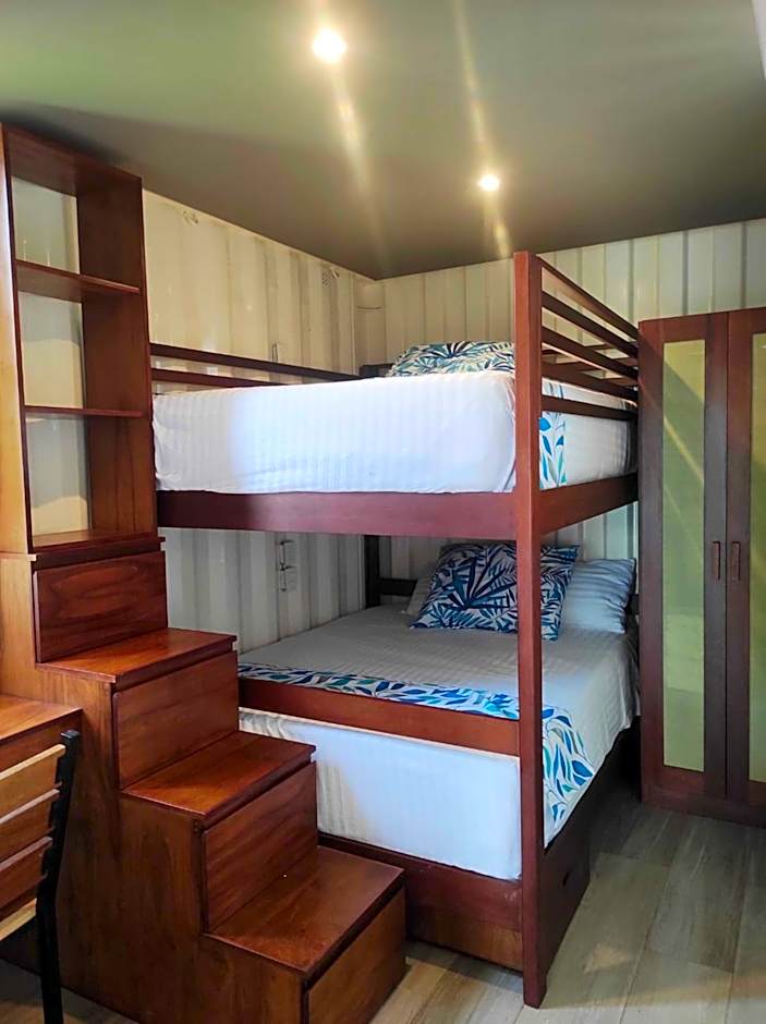 Containers Bacalar
