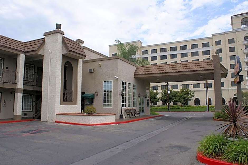 Anaheim Express Inn