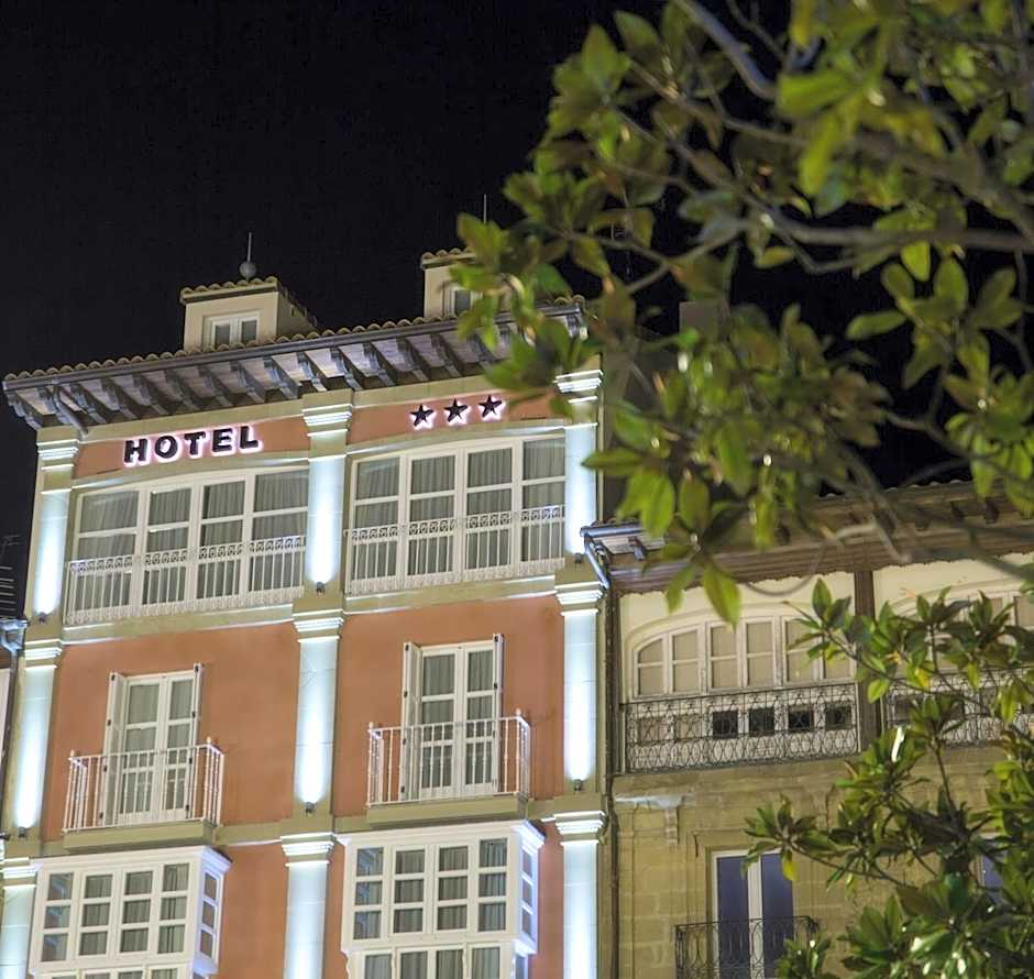 Hotel Plaza De La Paz