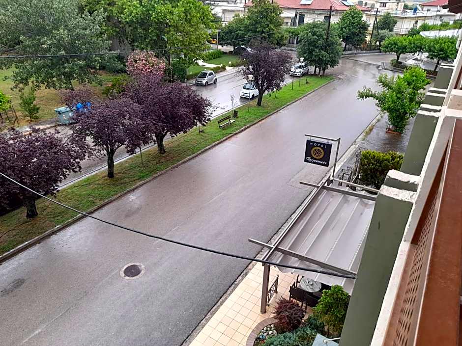 Hotel Prigipikon Suites and sofites