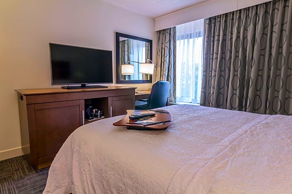 Hampton Inn By Hilton Winchester-University/Mall Area