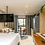 Cozzy Suites
