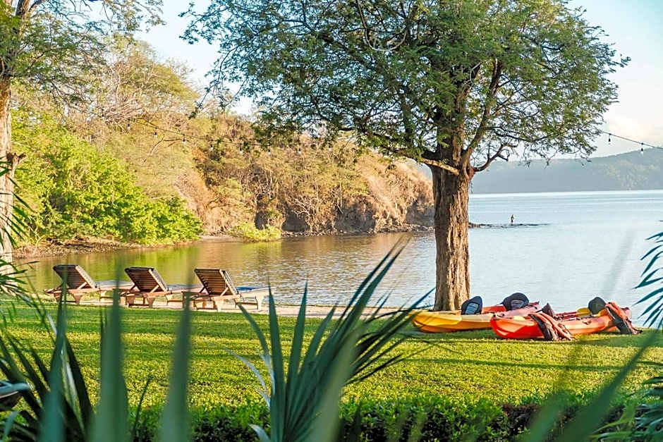 Papagayo Golden Palms Beachfront Hotel