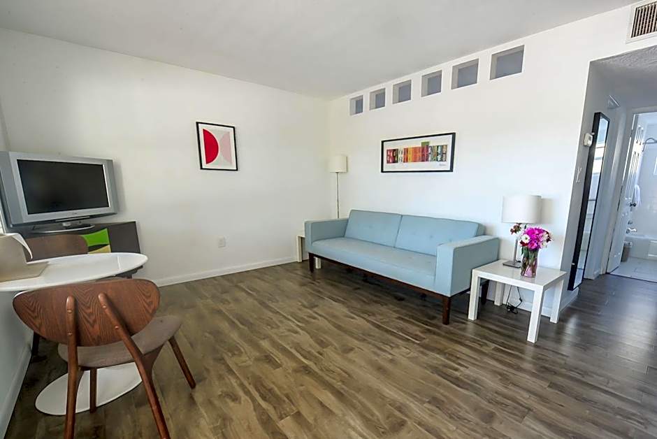 Regency Inn & Suites Sarasota