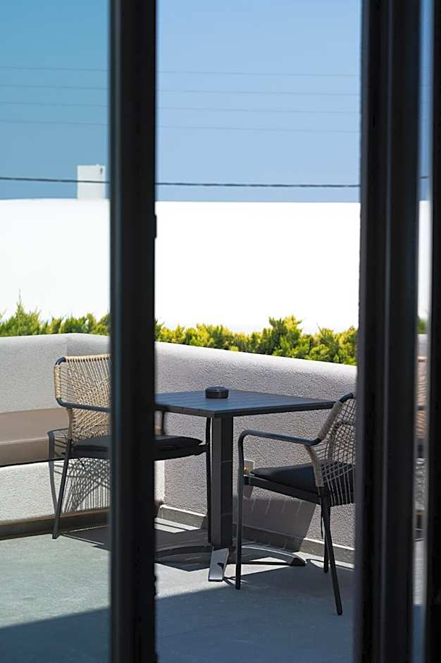 Elements Cozy Suites Pyrgos