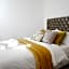 The Courtyard, 4 - Bed, Sleeps 6, Pets Welcome