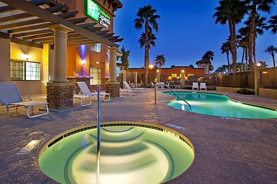 Holiday Inn Express & Suites Rancho Mirage By IHG