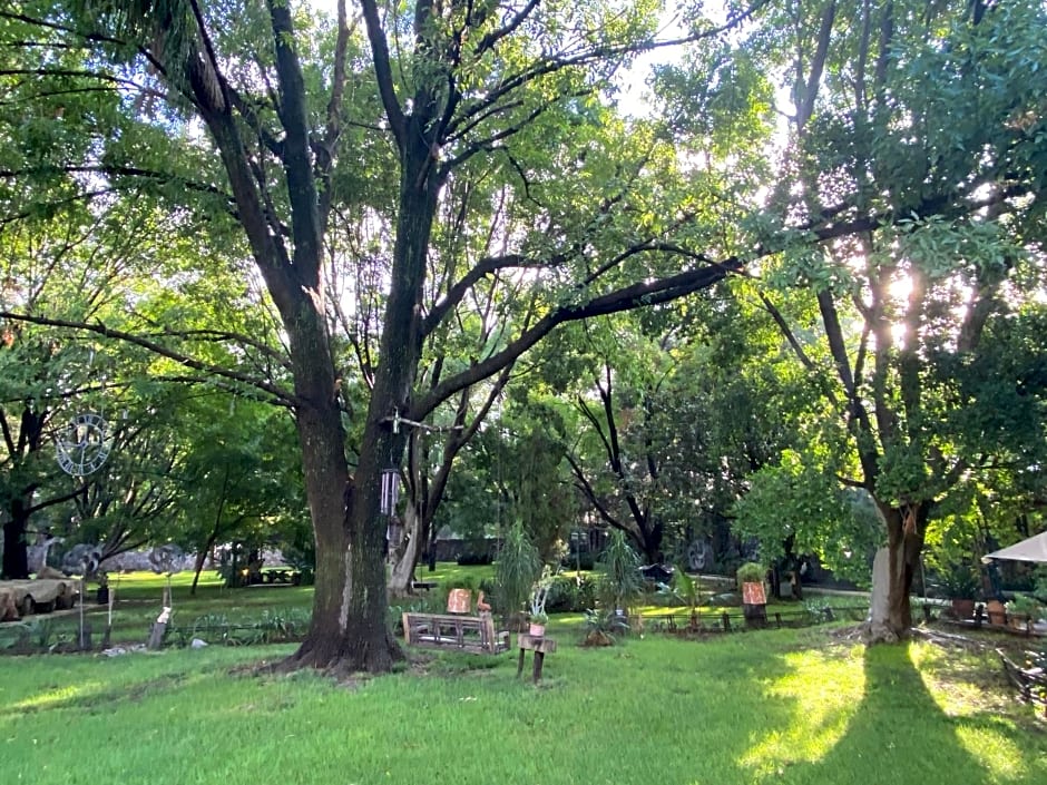 Magnolias Jardin & Boutique Suites