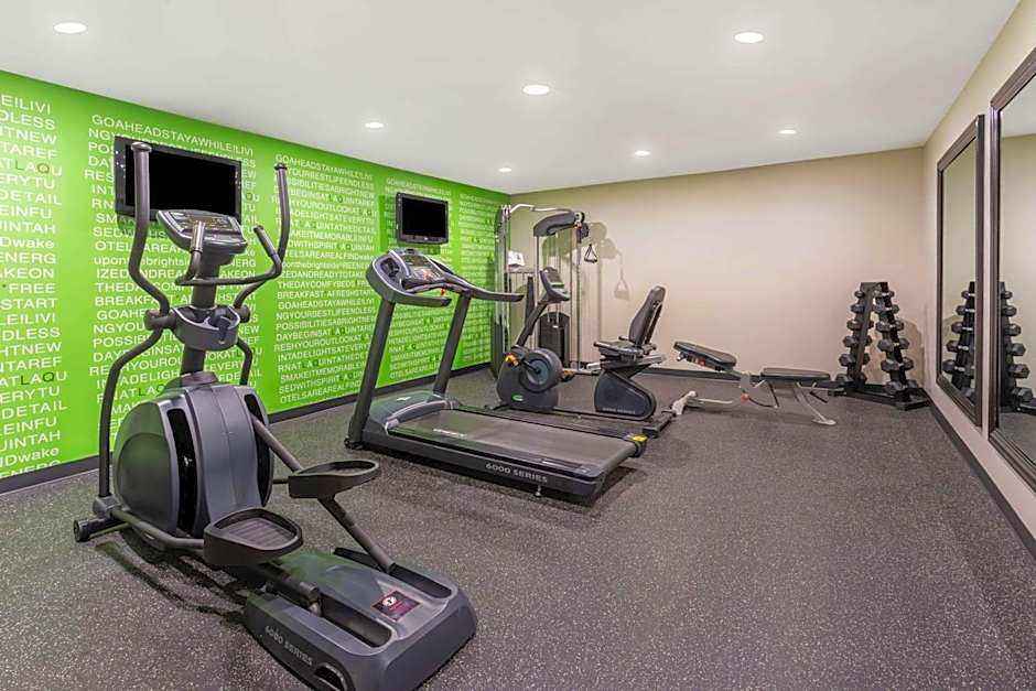 La Quinta Inn & Suites by Wyndham Rockford