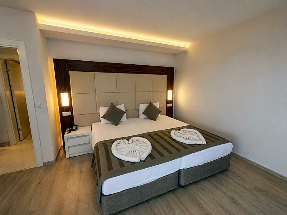 Delfino Apart Hotel