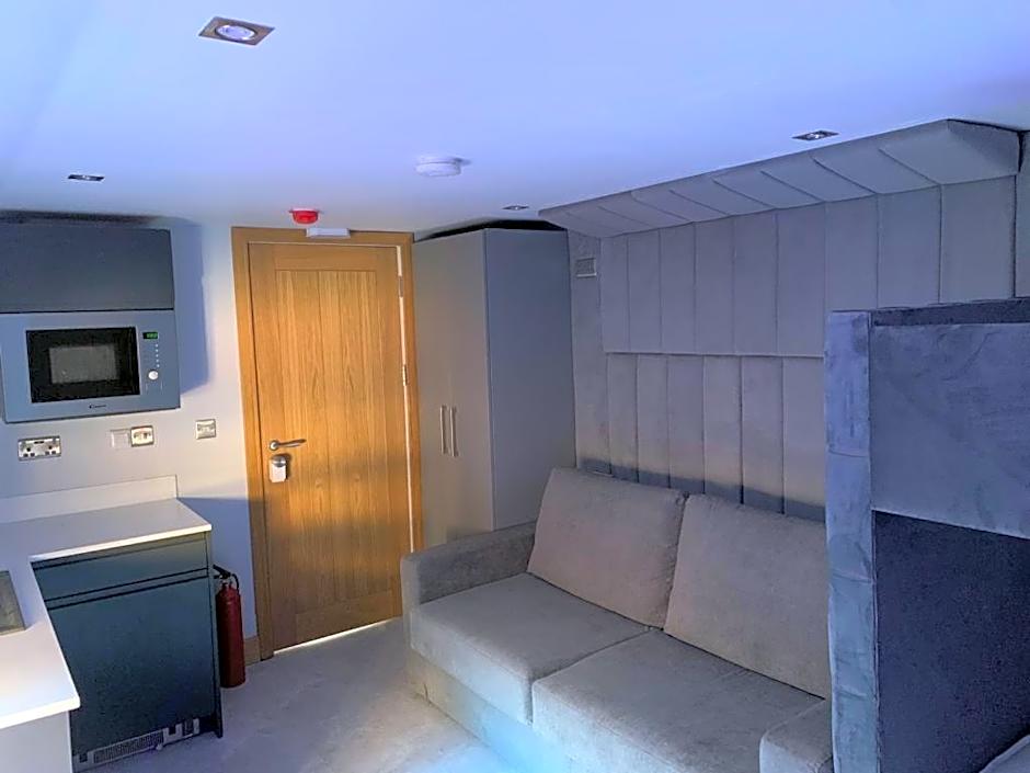 Belvedere Aparthotel - 83 Mount Pleasant