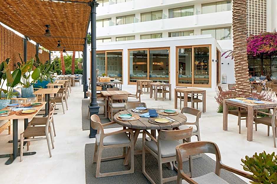 Hotel Tres Torres