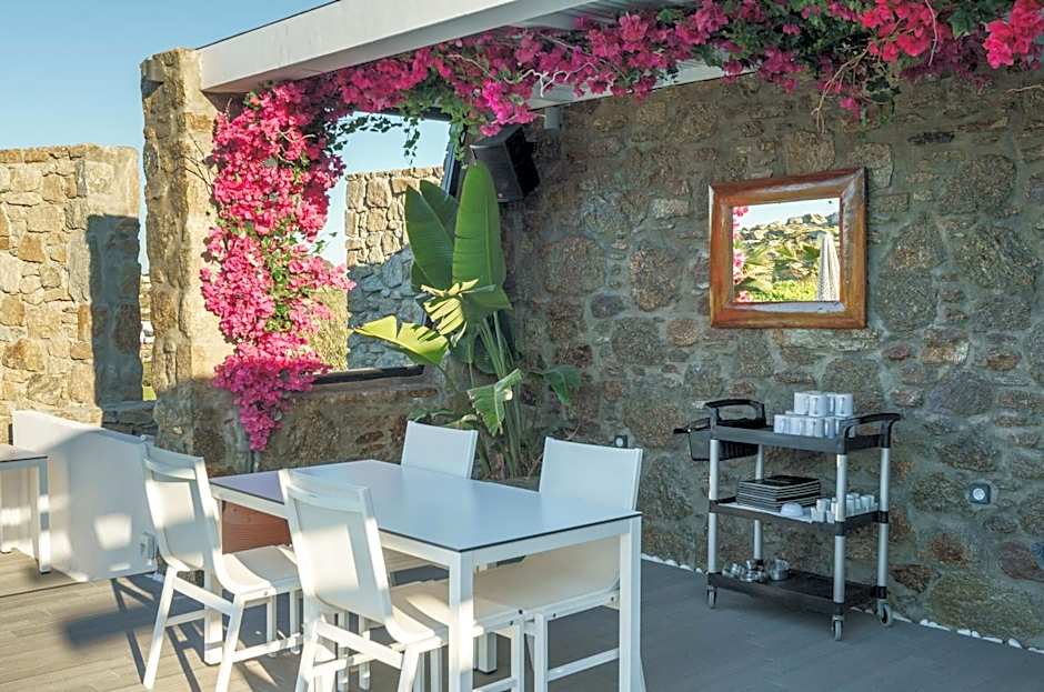 Bianco a Nero Mykonos