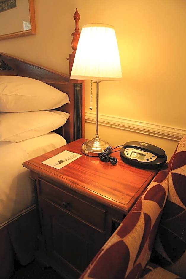 Twin Towers Inn