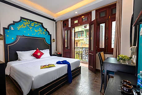 Deluxe Double Room with Balcony