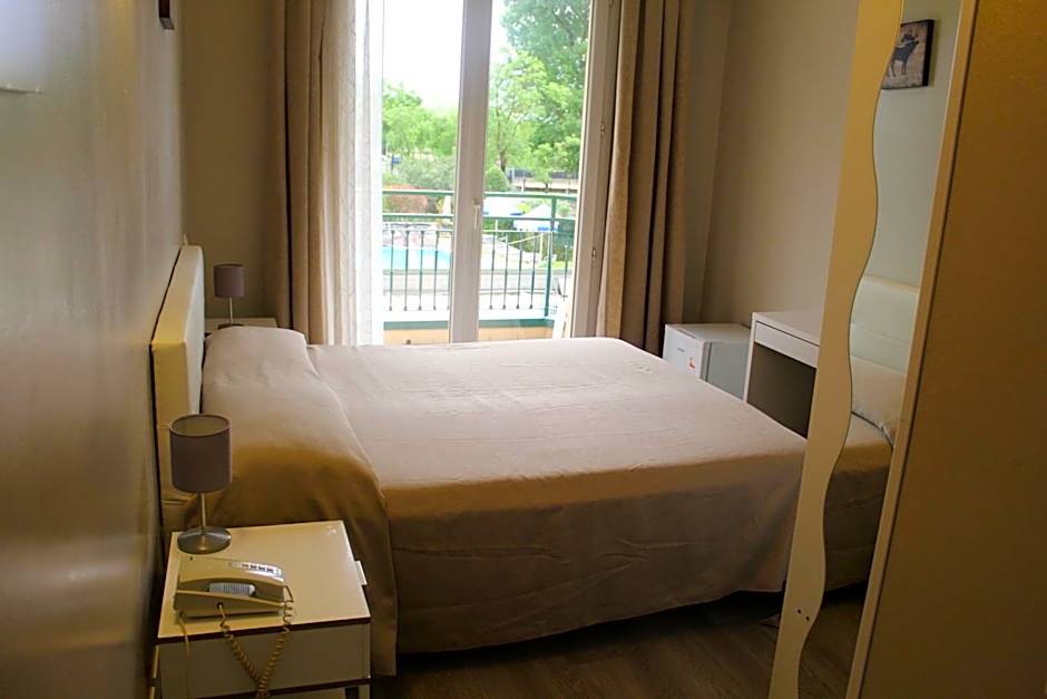 Ute Hotel