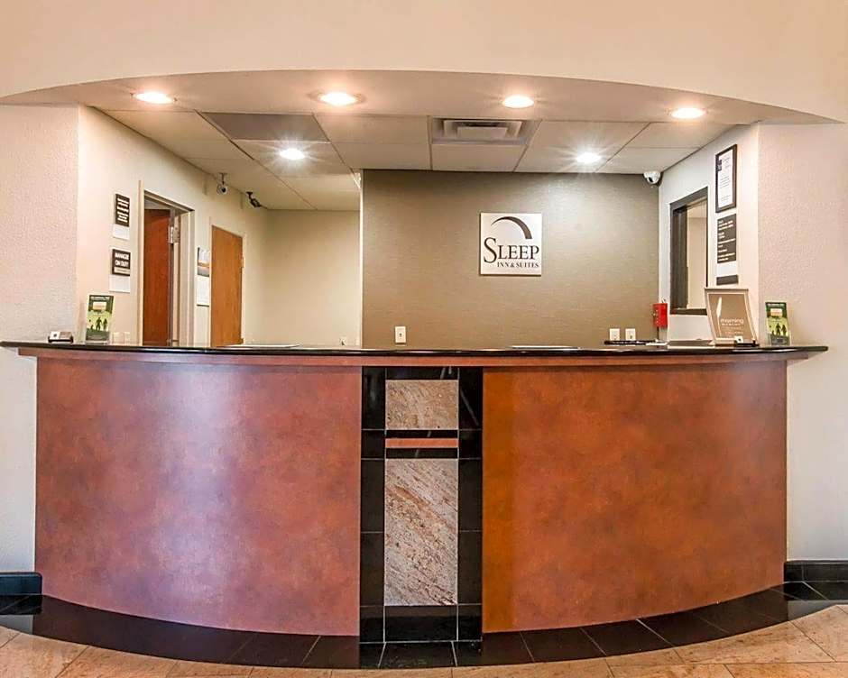 Sleep Inn & Suites Winchester near University