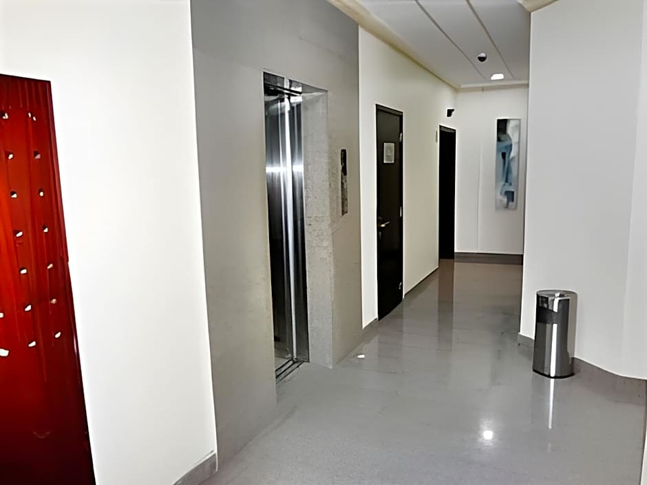 Sahara Hotel Apartment