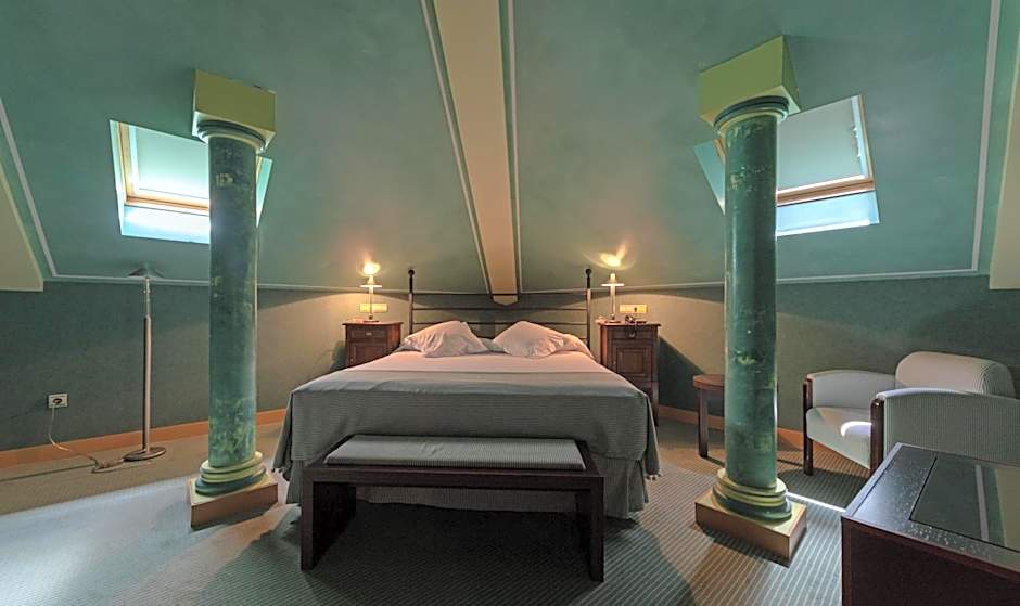 Photo 1 of 8 of Junior Suite