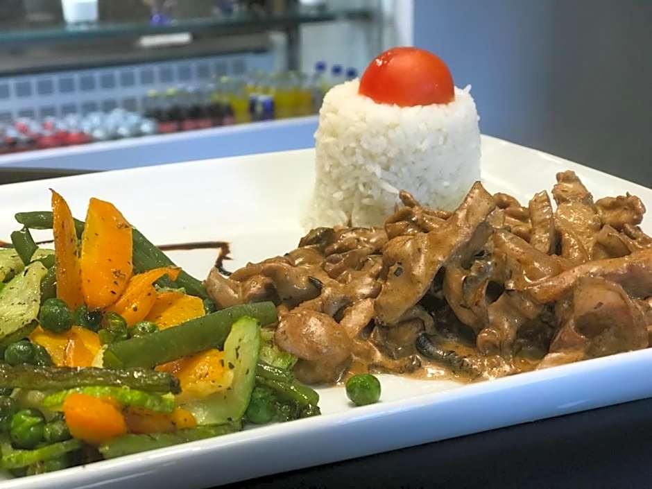 RENT-INN Suites Hotel