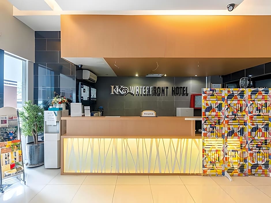 Kk Waterfront Hotel