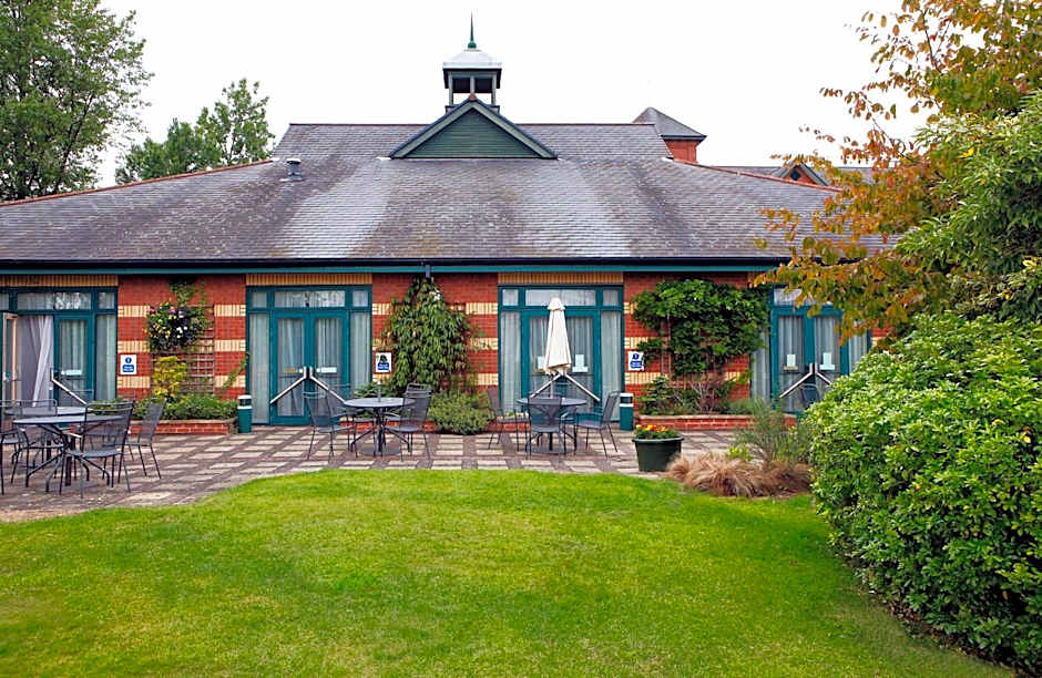 Wigan Oak Hotel by Belvilla
