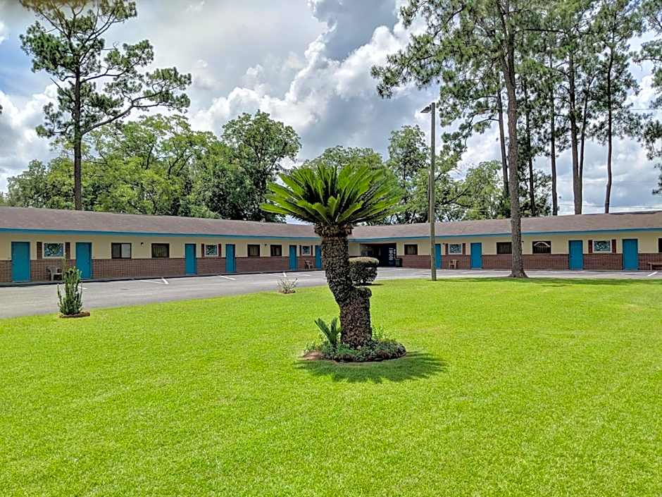 Cheerio Inn - Glennville