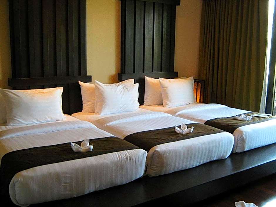 Photo 1 of 8 of Triple Room
