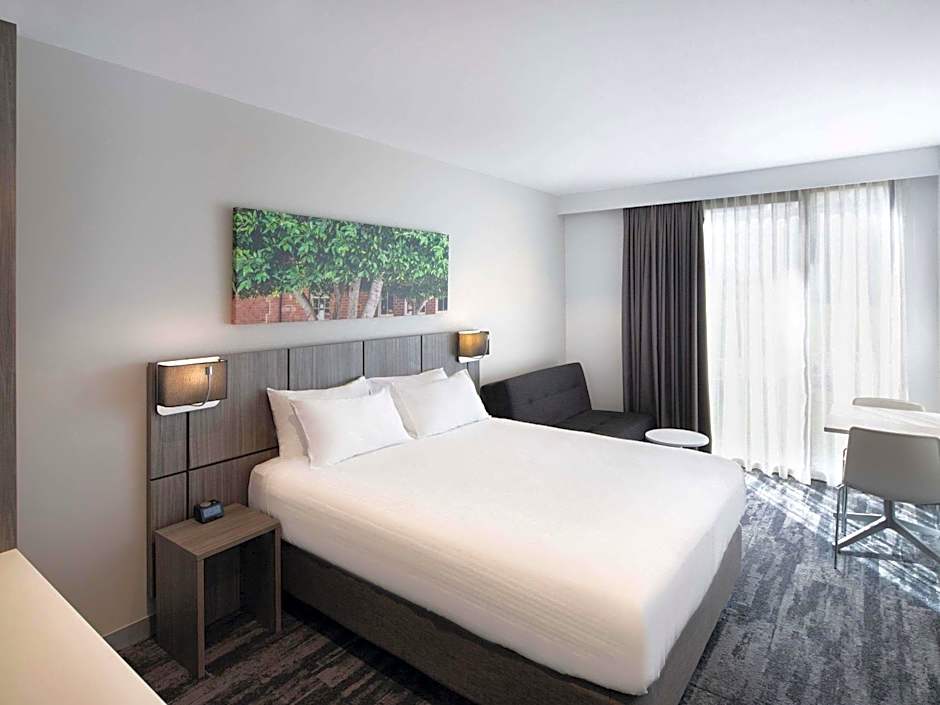 Mercure Sydney Blacktown