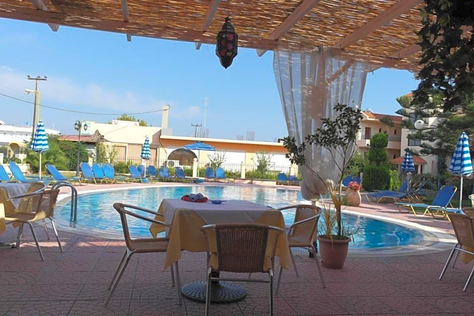 Lyristis Apartments Plus