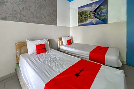 RedDoorz at Hotel Roda Mas 2 near Gor Satria