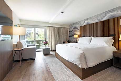King Room with Balcony Gore Creek View
