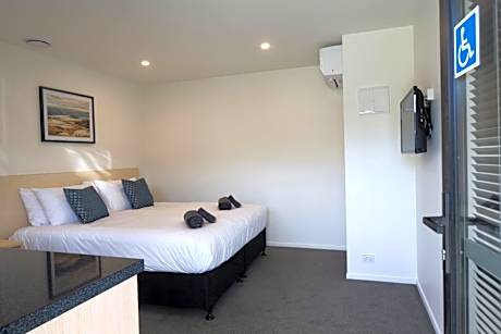 Deluxe King Studio