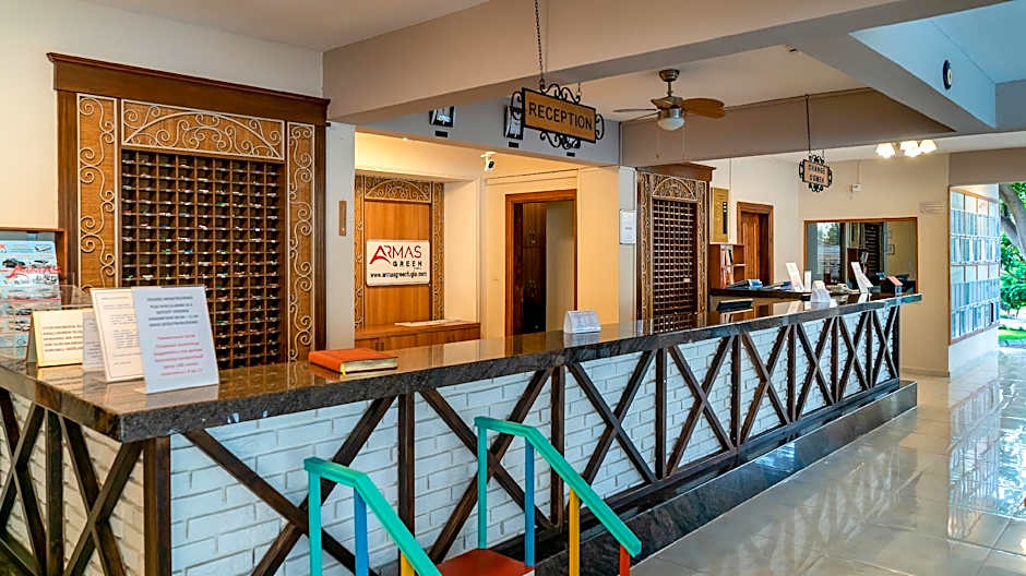 ARMAS GREEN FUGLA BEACH