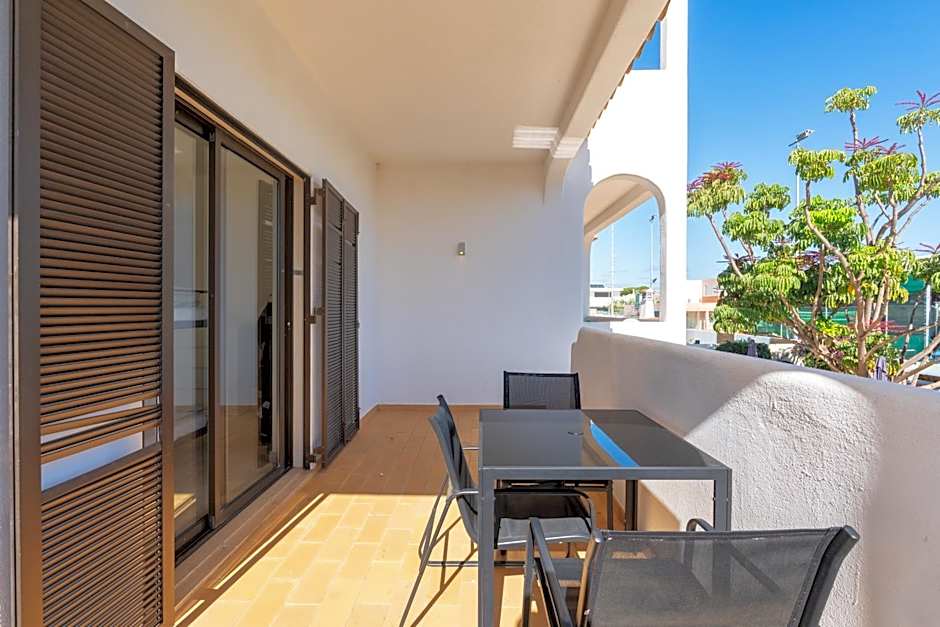 Blife Sun Hostel & Rooms