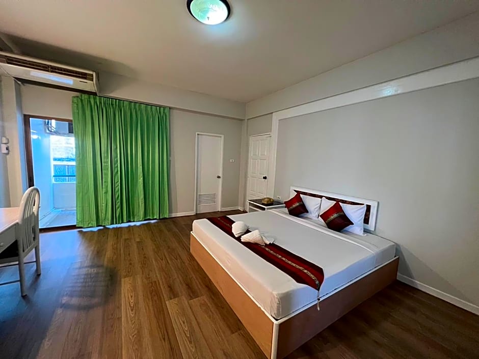 Chao Phya Grand Hotel