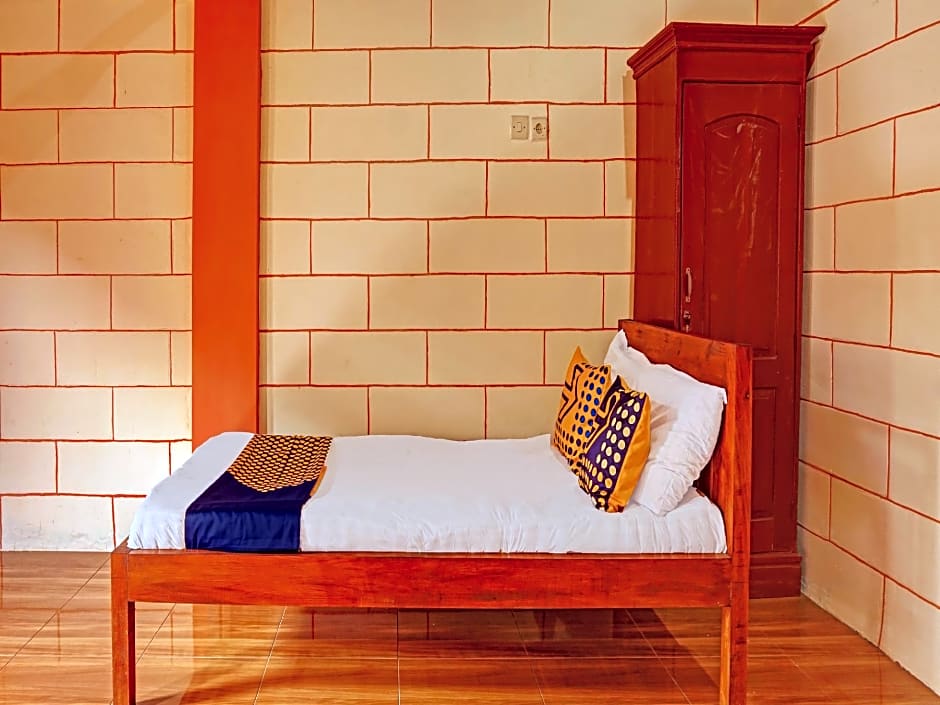 OYO Life 92568 Penginapan Joglo Syariah