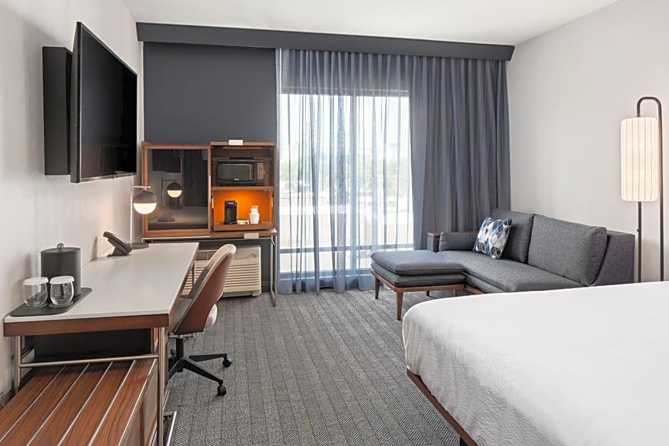 Courtyard by Marriott Owatonna Downtown