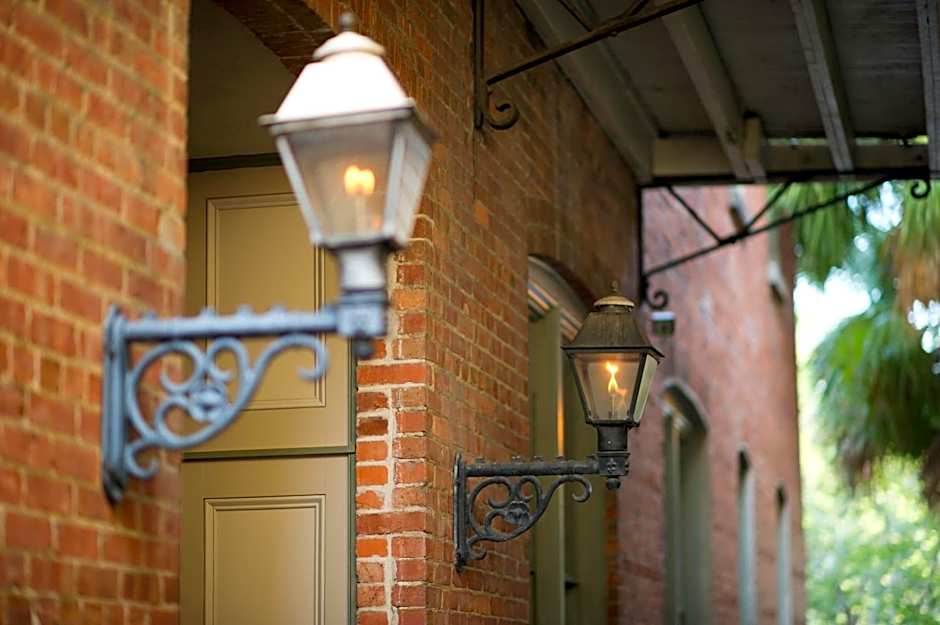 Fulton Lane Inn