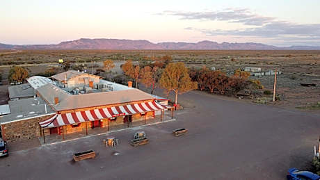 Prairie Hotel & Outback Lodge