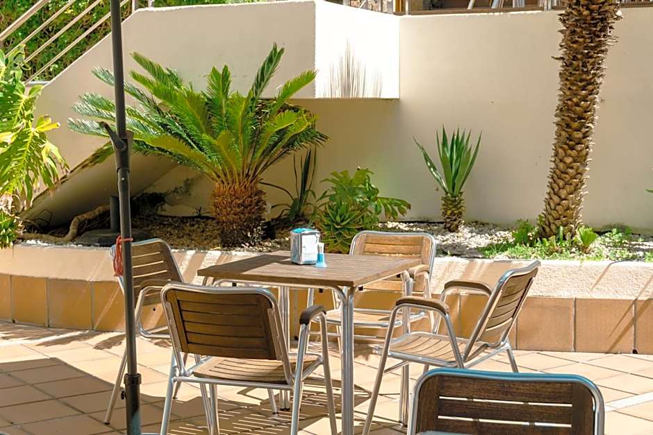 Hotel Atalaya II