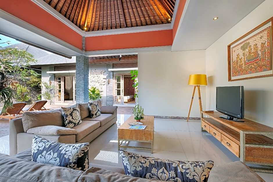 The Wolas Villas