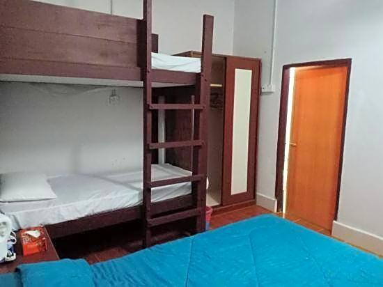 OYO 90675 Holiday View Inn – Kuala Tahan, 